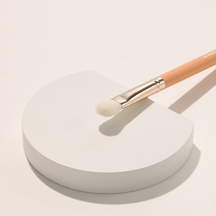 [The Tool Lab] The Tool Lab 202 All Over Eyeshadow Medium Brush
