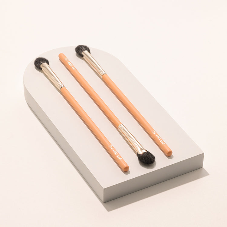 [the tool lab] The Tool Lab 228 Eyeshadow Fan Highlighter Brush