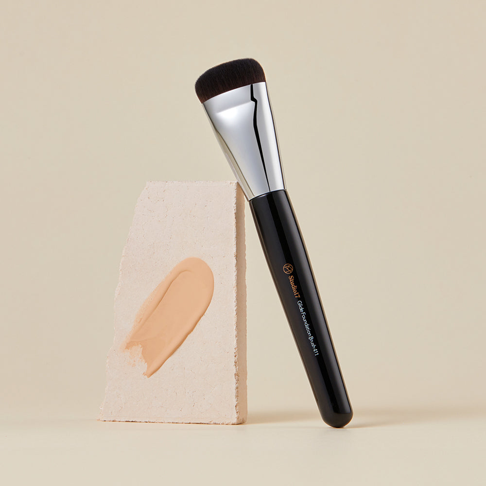 [STUDIO17] Studio 17 Glide Foundation Brush 411