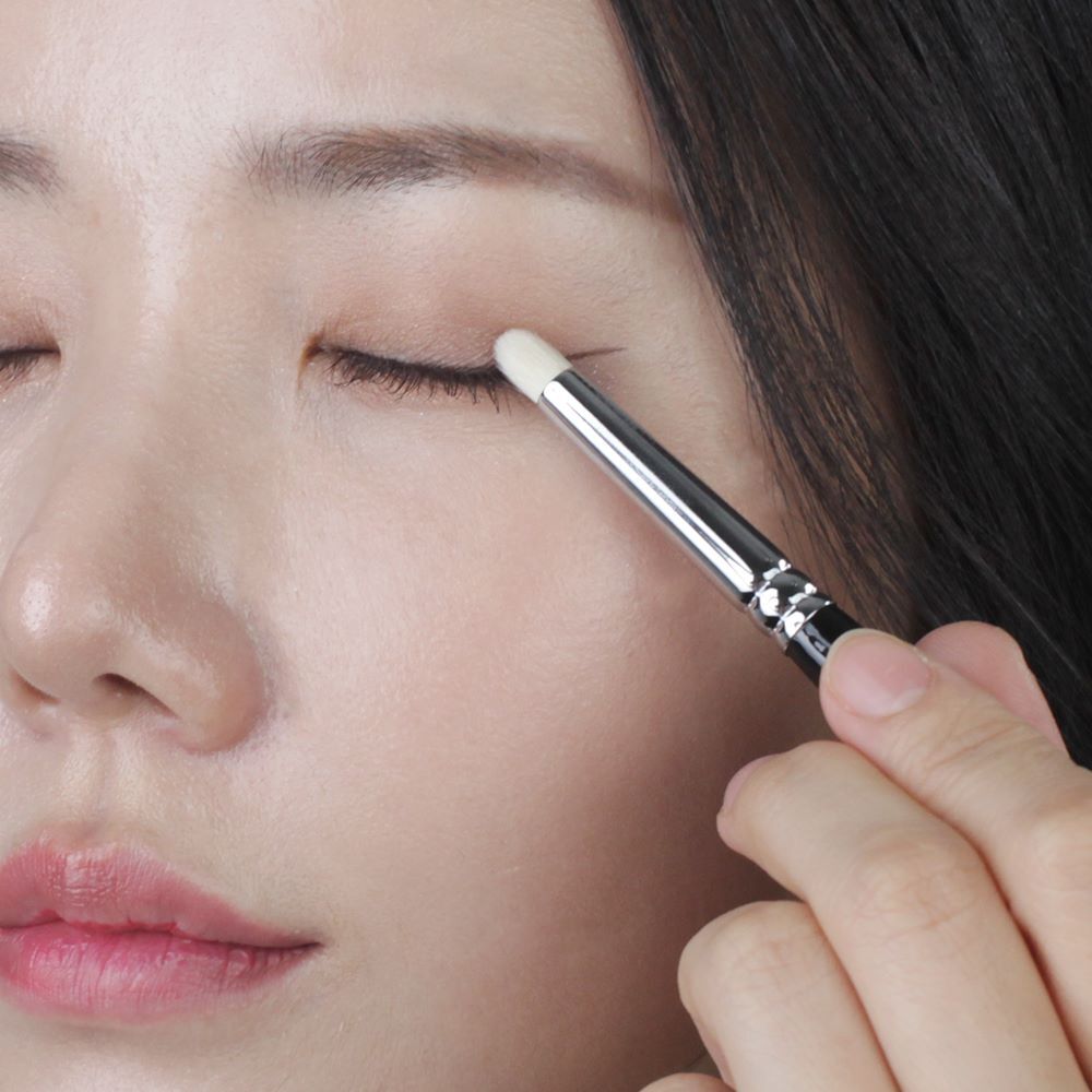 [hwahongm] Hwahongm Eyeshadow Brushes 3 Types (Choose 1)