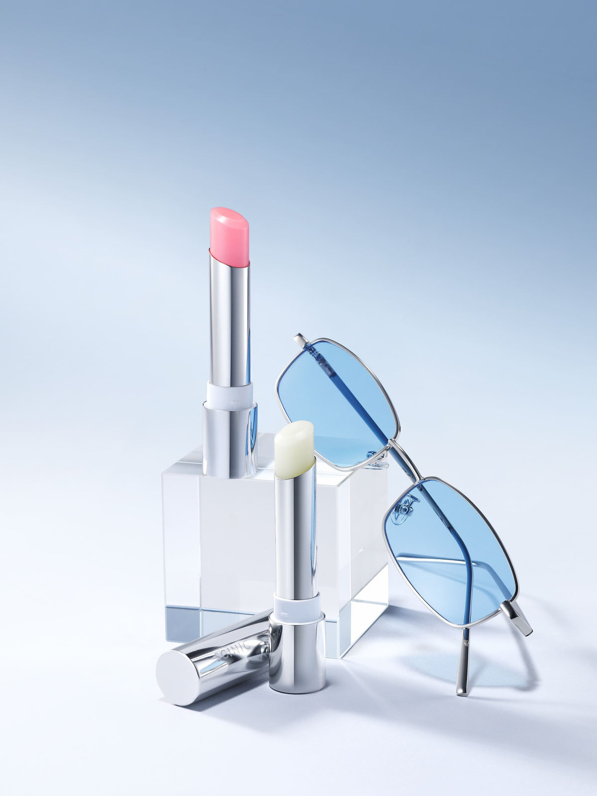 [SCINIC] Scinic UV Shield Essential Lip Balm Clear & Rose Pink (On)