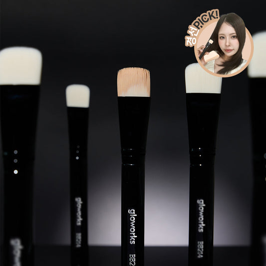 [gloworks] Gloworks Kill Pore Foundation Brush BB214